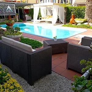 https://villa-a-casa-dellartista.it-romehotels.com