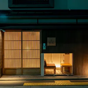 Resi Hachi Apartment